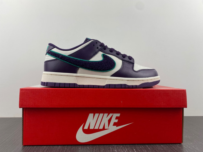 Nike Dunk Low "Chenille Sw0sh" DQ7683-100