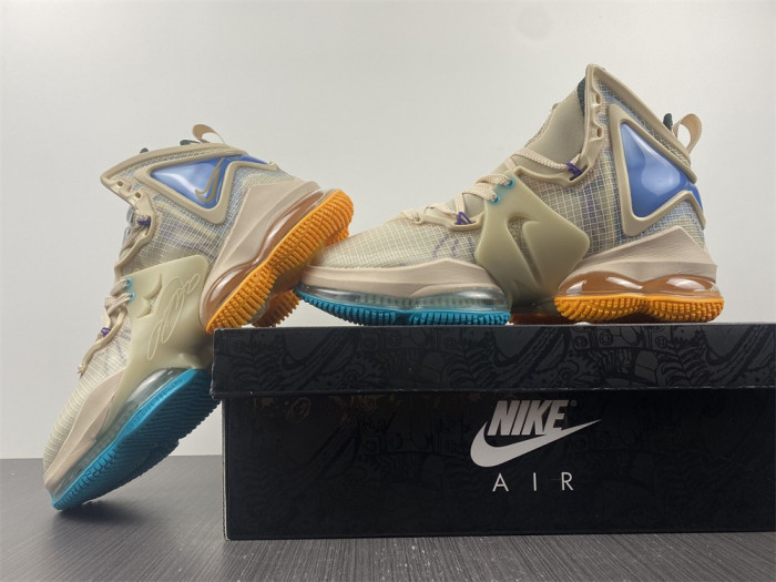 NIKE LEBRON 19 MINNEAPOLIS LAKERS DC9341-200