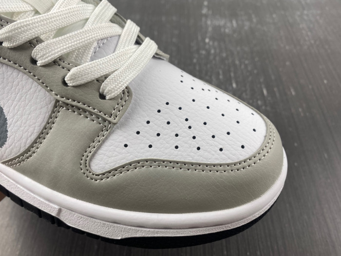 Nike Dunk Low "Stencil Swish" FD0661-100