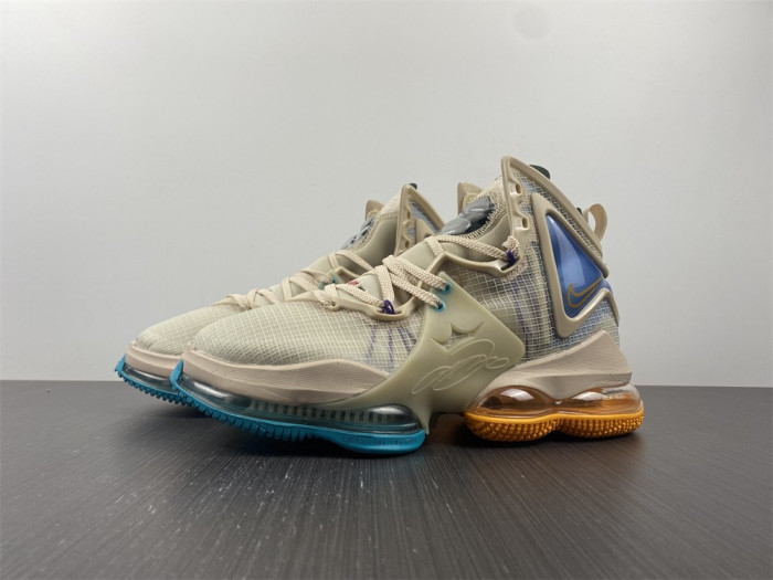 NIKE LEBRON 19 MINNEAPOLIS LAKERS DC9341-200