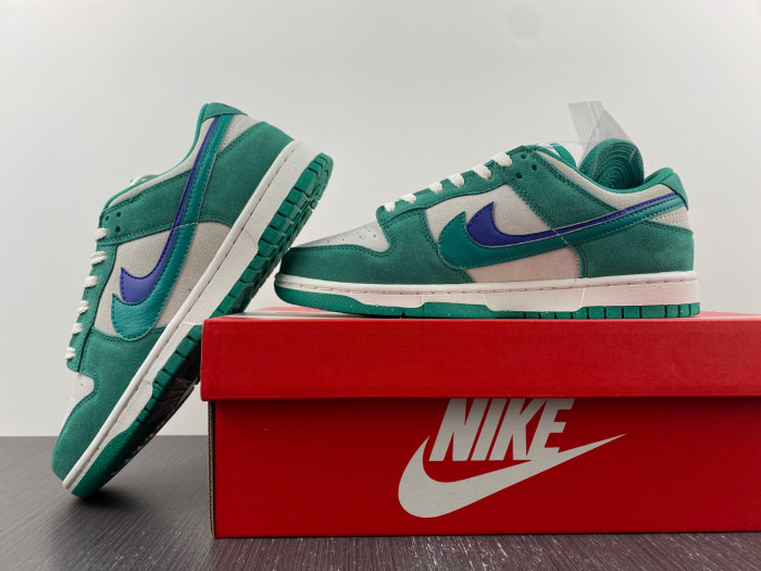 Nike Dunk Low SE 85 Neptune Green  DO9457-101