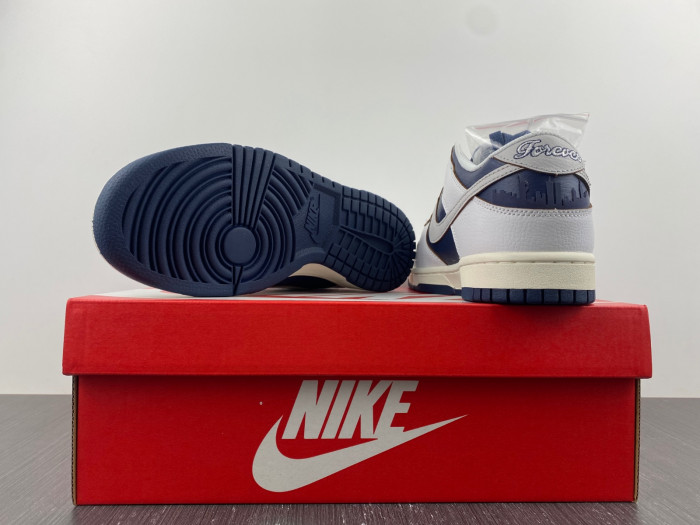 HUF x Nike SB Dunk Low NYC FD8775-100
