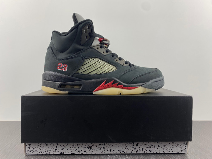 Jordan 5 Retro Gore-Tex Off-Noir  - DR0092-001