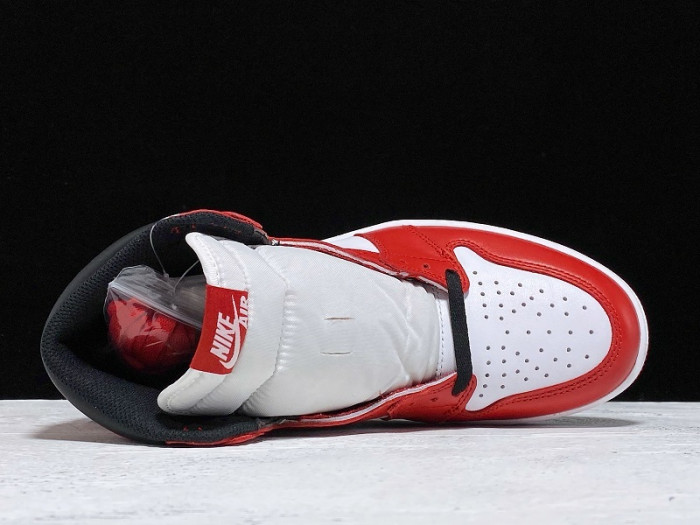 Air Jordan 1 Retro High OG 555088-101