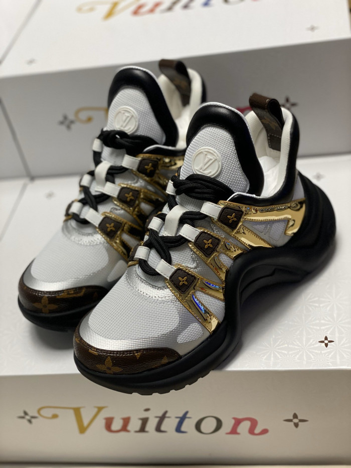 LO1_VTS ARCHLIGHT SNEAKER