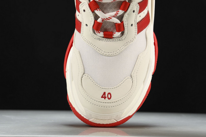 BLCG SNEAKER TRIPLE.S.