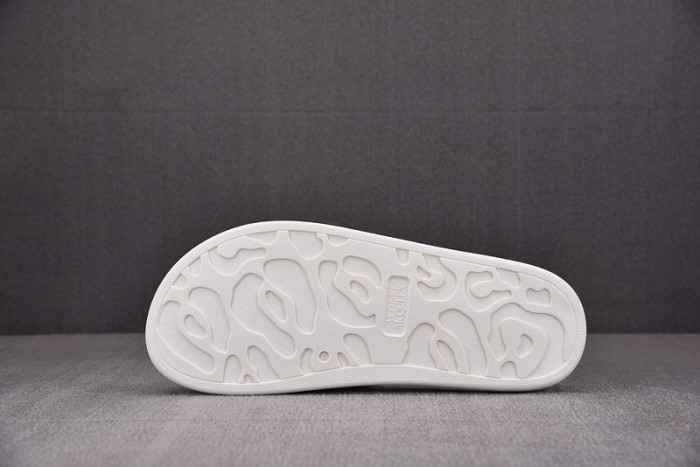 A1exa*der Mcqv*en SANDALS