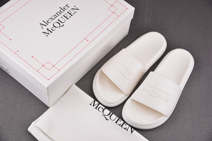 A1exa*der Mcqv*en SANDALS