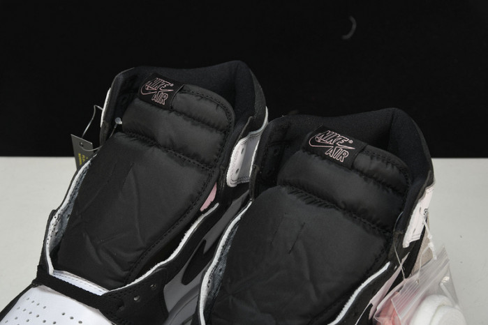 Air Jordan 1 Retro High OG Bleached Coral - 555088-108