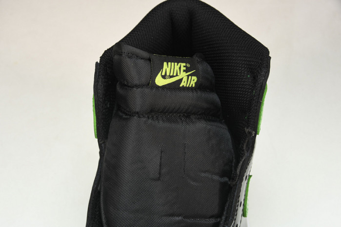 Air Jordan 1 Retro High Pine Green Black - 555088-030
