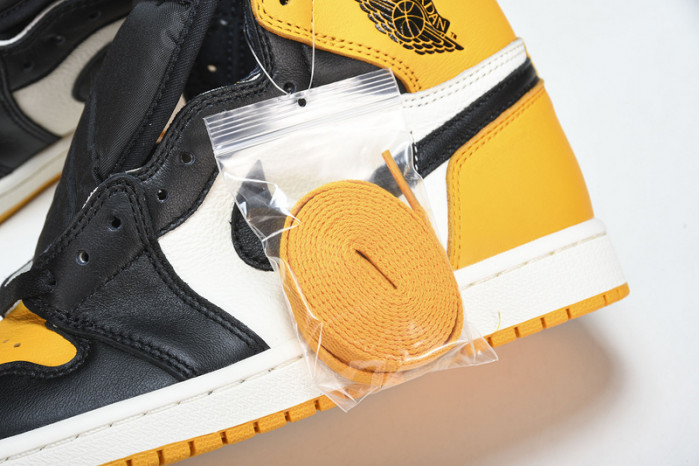 Air Jordan 1 High OG "Yellow Toe" 555088-711