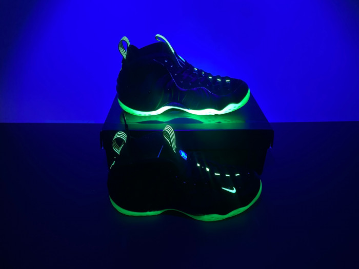 Nike Air Foamposite One "Black/Volt" 2025 HF2902-001