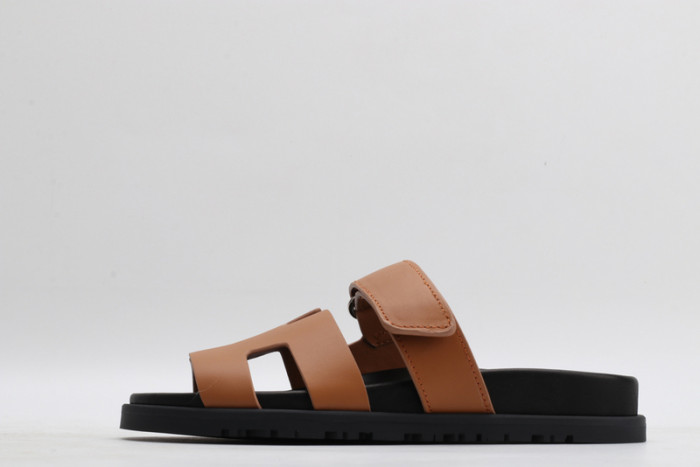 H**me5 SANDALS