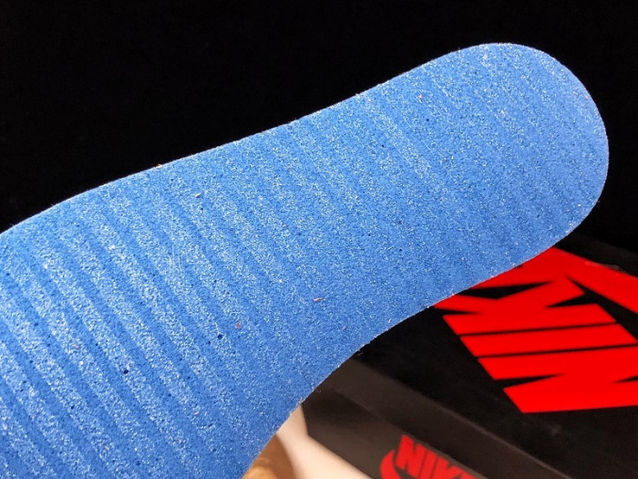 AIR JORDAN 1 RETRO HIGH OG ROOKIE OF THE YEAR 555088-700