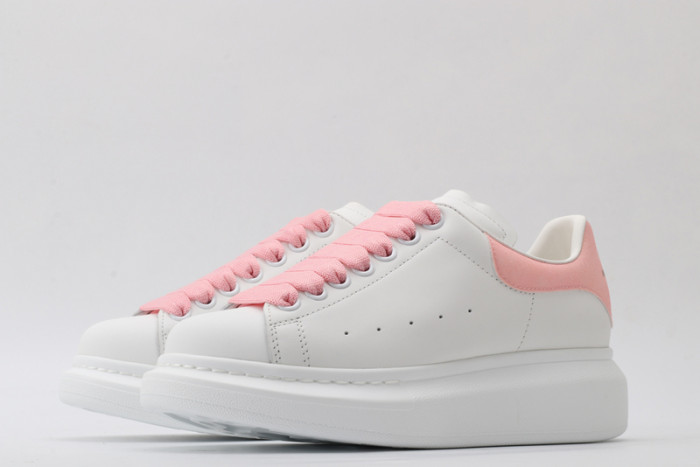 A1exa*der Mcqv*en OVERSIZED