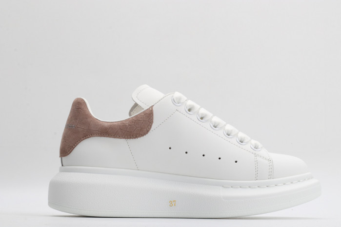 A1exa*der Mcqv*en OVERSIZED