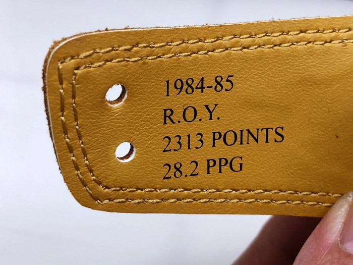 AIR JORDAN 1 RETRO HIGH OG ROOKIE OF THE YEAR 555088-700