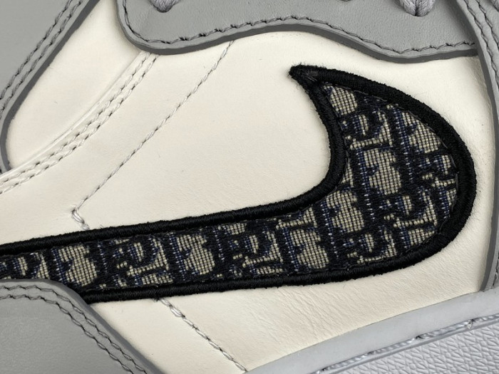 AIR JORDAN 1 HIGH OG CN8607-002 (NEWEST VERSION)