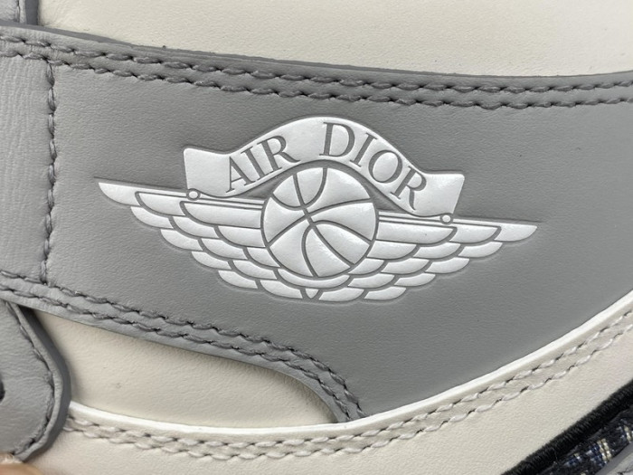 AIR JORDAN 1 HIGH OG CN8607-002 (NEWEST VERSION)