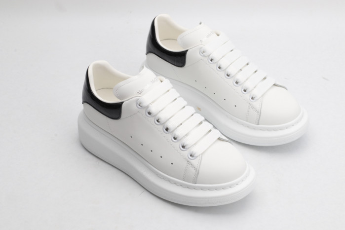 A1exa*der Mcqv*en OVERSIZED