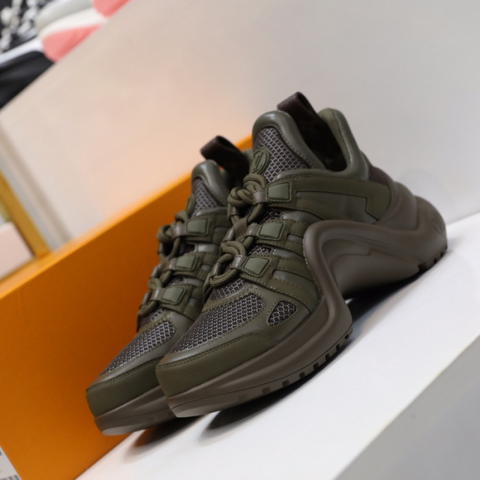 LO1_VTS ARCHLIGHT SNEAKER