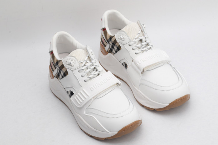 BUBERRY SNEAKER