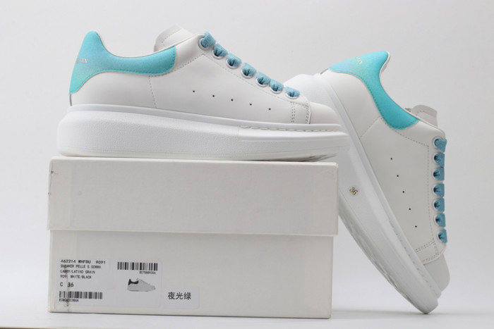 A1exa*der Mcqv*en OVERSIZED