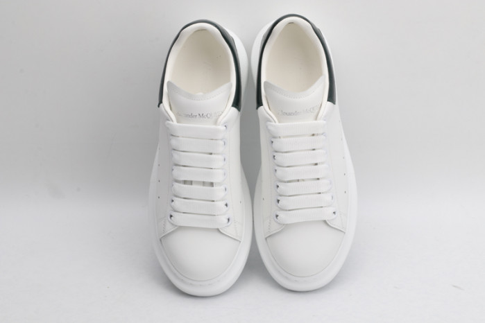 A1exa*der Mcqv*en OVERSIZED