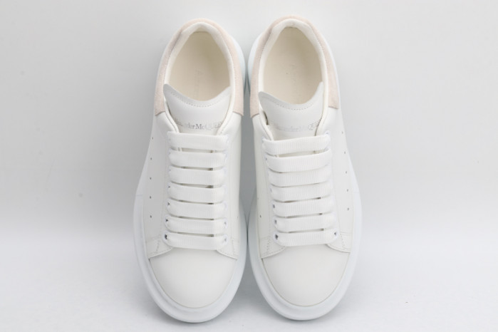 A1exa*der Mcqv*en OVERSIZED