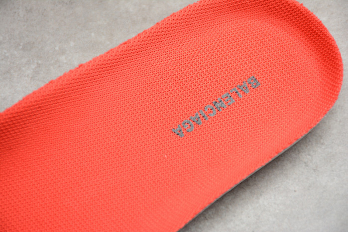 BLCG SNEAKER TRIPLE.S.