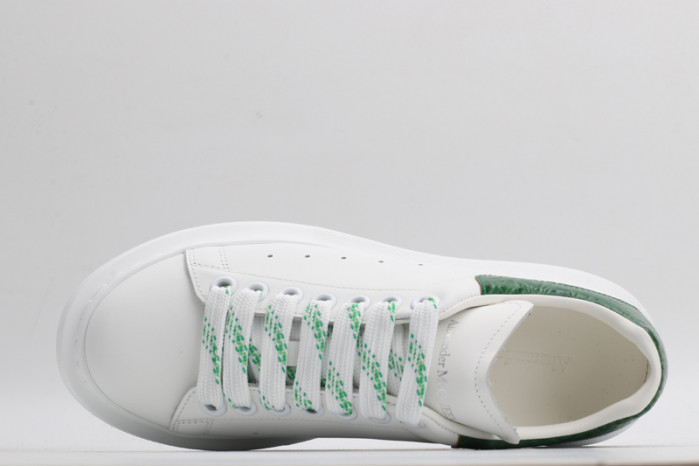 A1exa*der Mcqv*en OVERSIZED