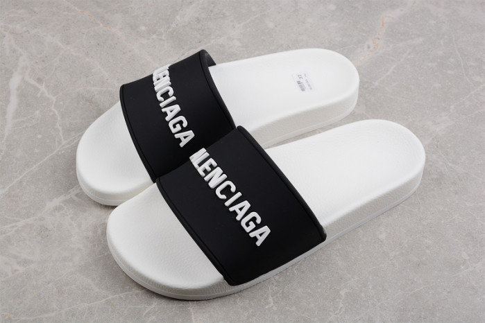 Ba1en*iaga Slippers
