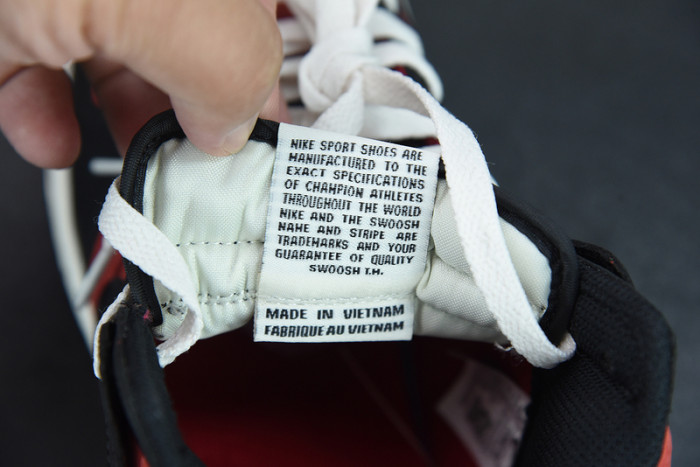 Nike Dunk High 1985 Undercover UBA - DD9401-600