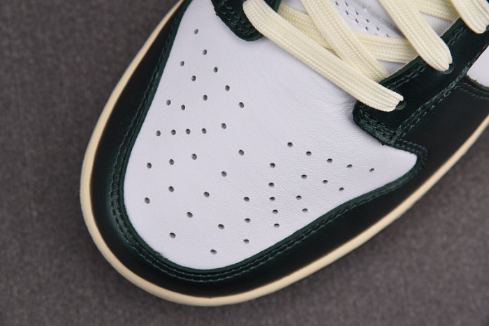 Nike Dunk Low Vintage Green (W) - DQ8580-100