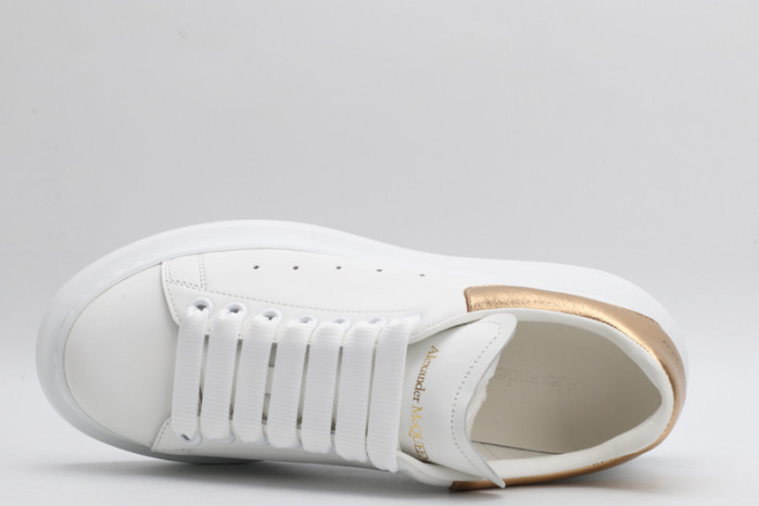 A1exa*der Mcqv*en OVERSIZED