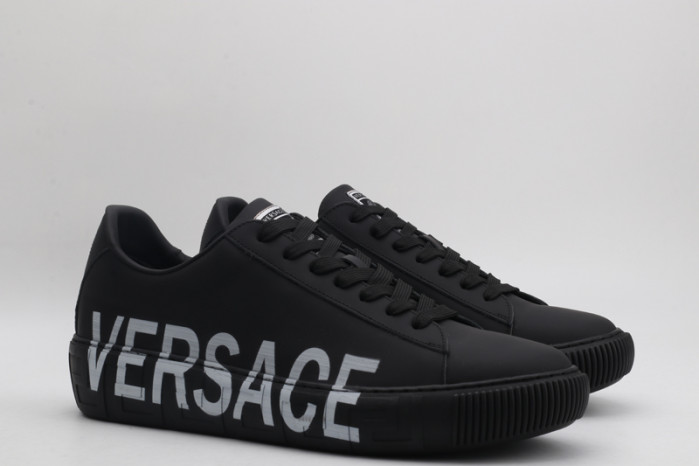 VERS SNEAKERS
