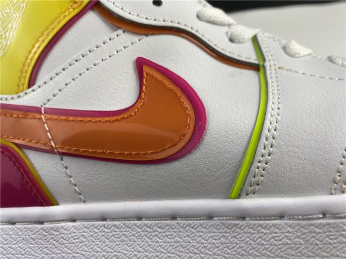 Air Jordan 1 Mid GS "Edge Glow" - CV4611 100