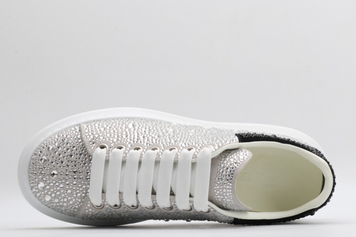 A1exa*der Mcqv*en OVERSIZED