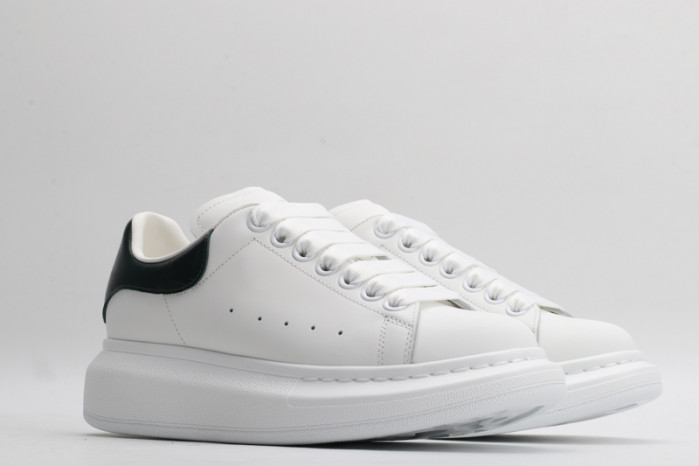 A1exa*der Mcqv*en OVERSIZED