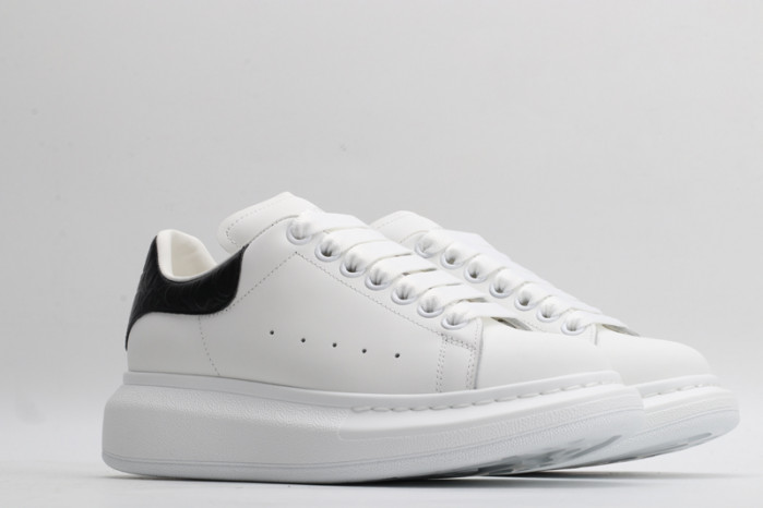 A1exa*der Mcqv*en OVERSIZED