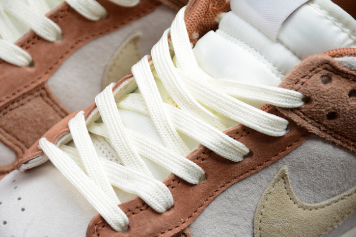 Nike Dunk Low PRM "Medium Curry" DD1390-100