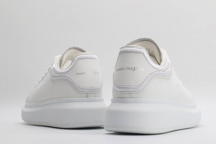 A1exa*der Mcqv*en OVERSIZED