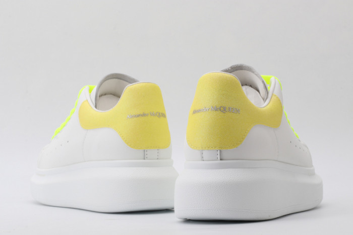 A1exa*der Mcqv*en OVERSIZED