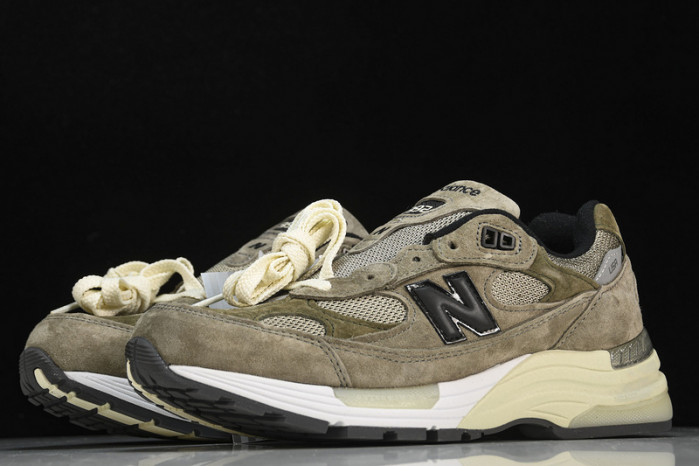 New Balance M992J2