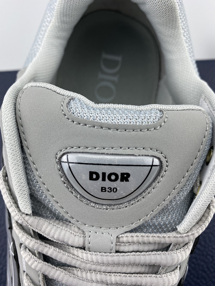 DIO B30 LowTop Sneaker