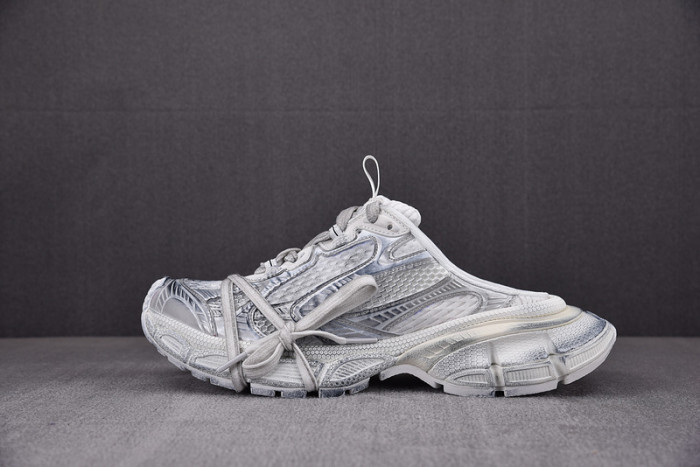 Ba1en*iaga 3XL mules