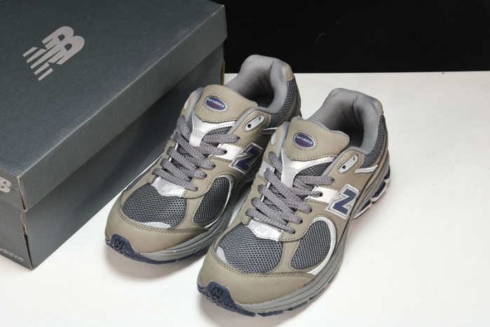 New Balance WL2002RA