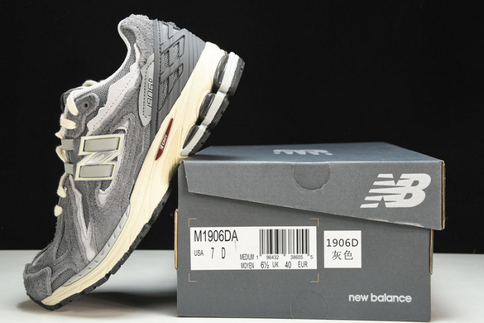 New Balance M1906DA