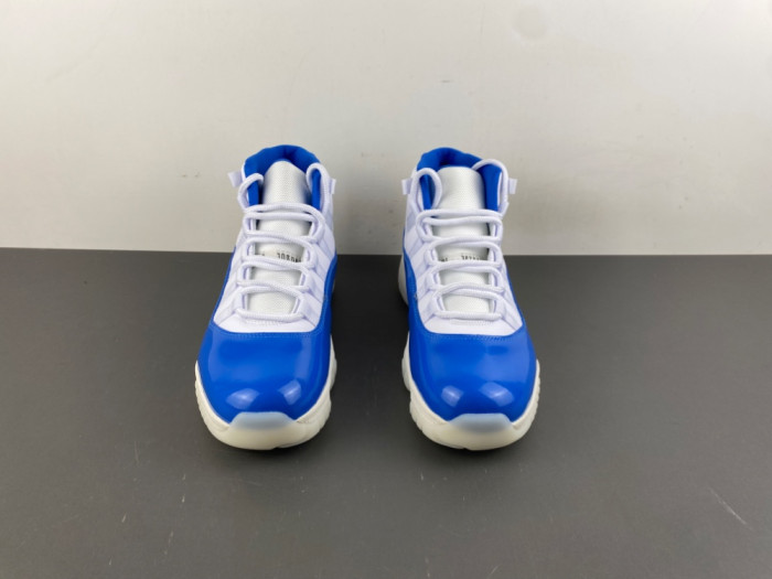 Air Jordan 11 Sail / Sport Royal Colorway IO8959-133