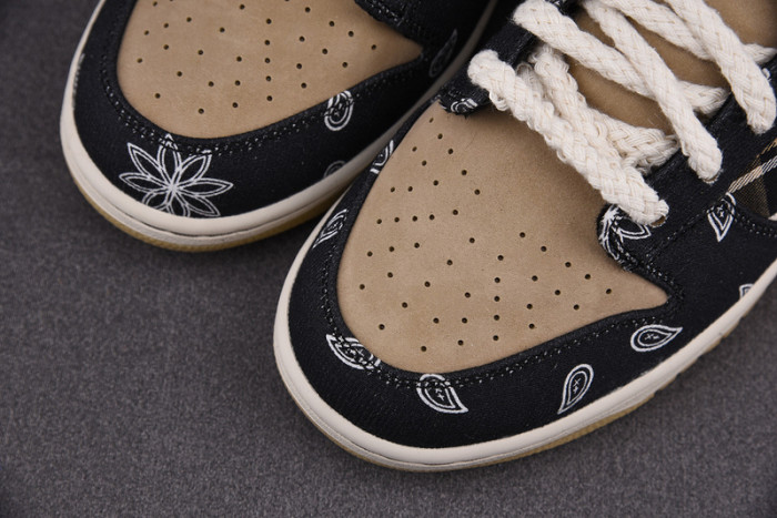 Nike SB Dunk Low Travis Scott CT5053-001